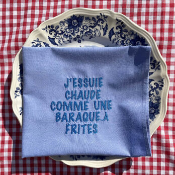 upcycling serviette en coton brodée serie j'essuie by brocintothemoon