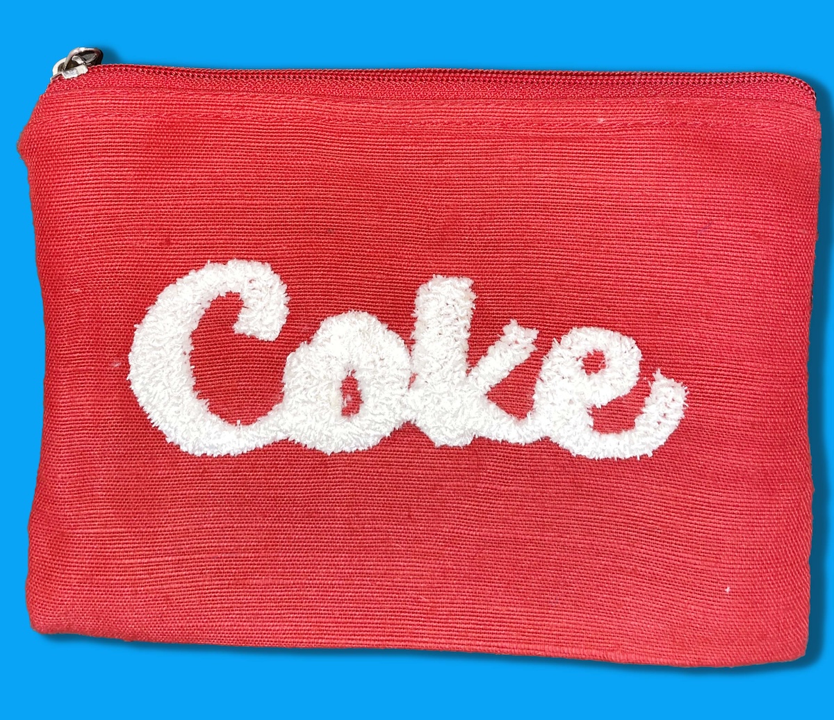 Petite pochette rouge toile de jute et coton, broderie punch needle coke fil DMC blanc