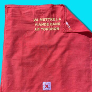 Torchon de cuisine drôle, upcyclé et brodé "va mettre la viande dans le torchon"