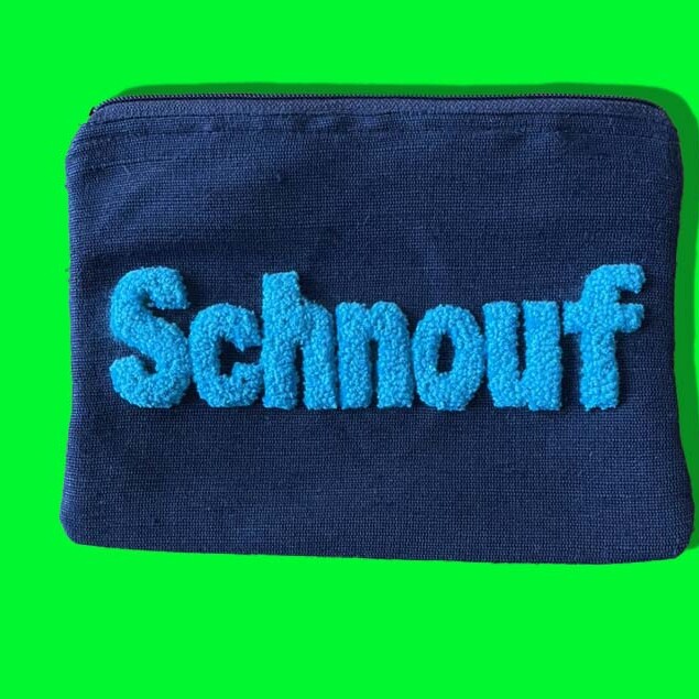 pochette en toile de jute et coton, broderie en punch needle 