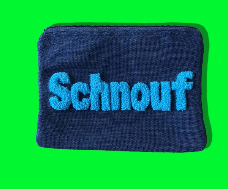 pochette en toile de jute et coton, broderie en punch needle 