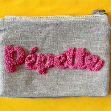 POCHETTE EN TOILE DE JUTE ET COTON ECRU, BRODERIE PUNCH NEEDLE PEPETTE ROSE