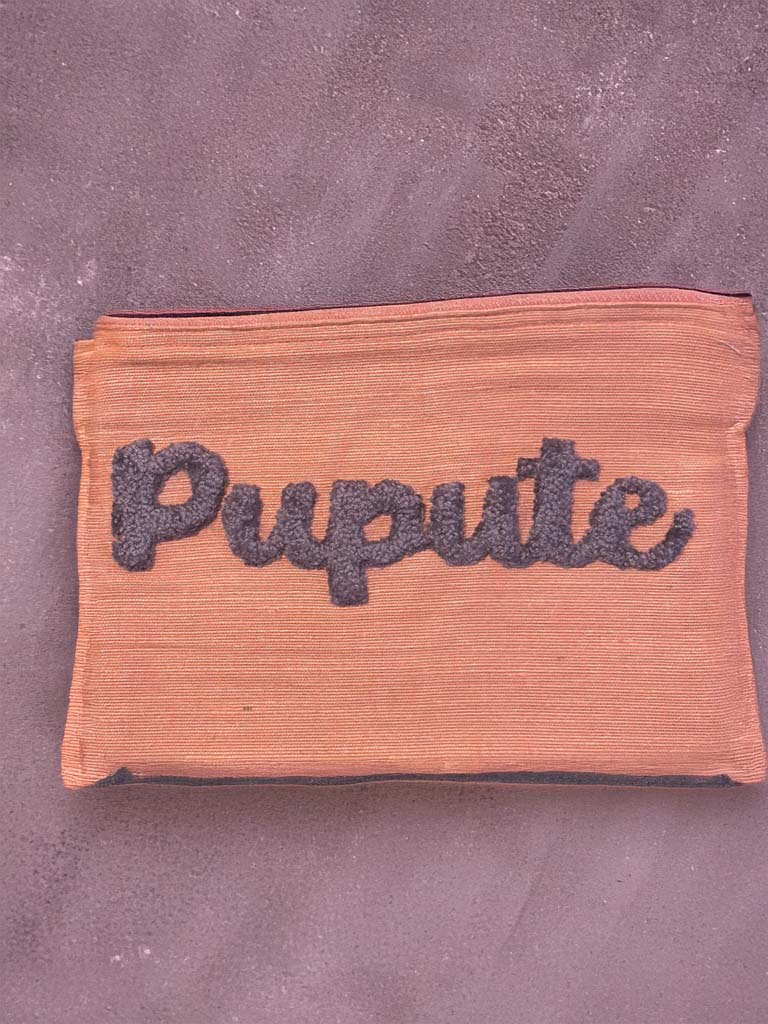 PETITE POCHETTE EN TOILE DE JUTE ET COTON, COULEUR SAUMON, BRODERIE PUNCH NEEDLE PUPUTE FIL GRIS