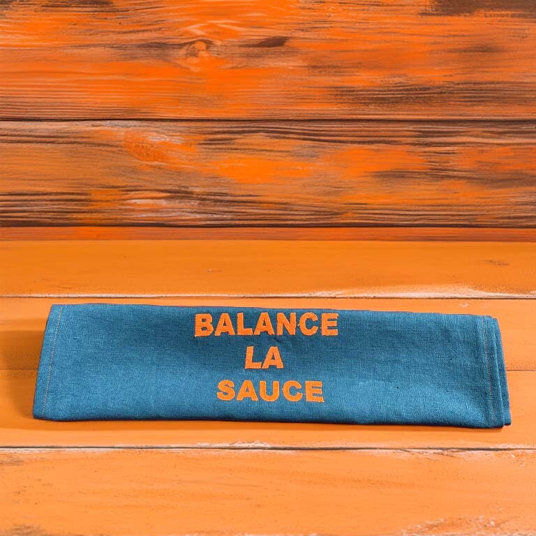 TORCHON EN LIN LAVE BLEU VERT, FAIT MAIN, BRODERIE ORANGE 